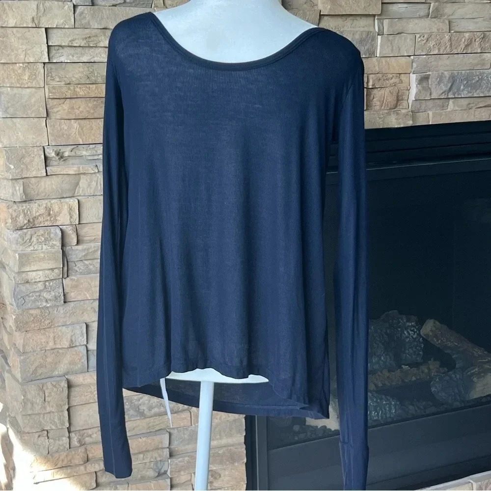 NWT Michael Lauren Lorman Scoop Neck Flowy Top W/ Back Shirring Navy Blue Size S